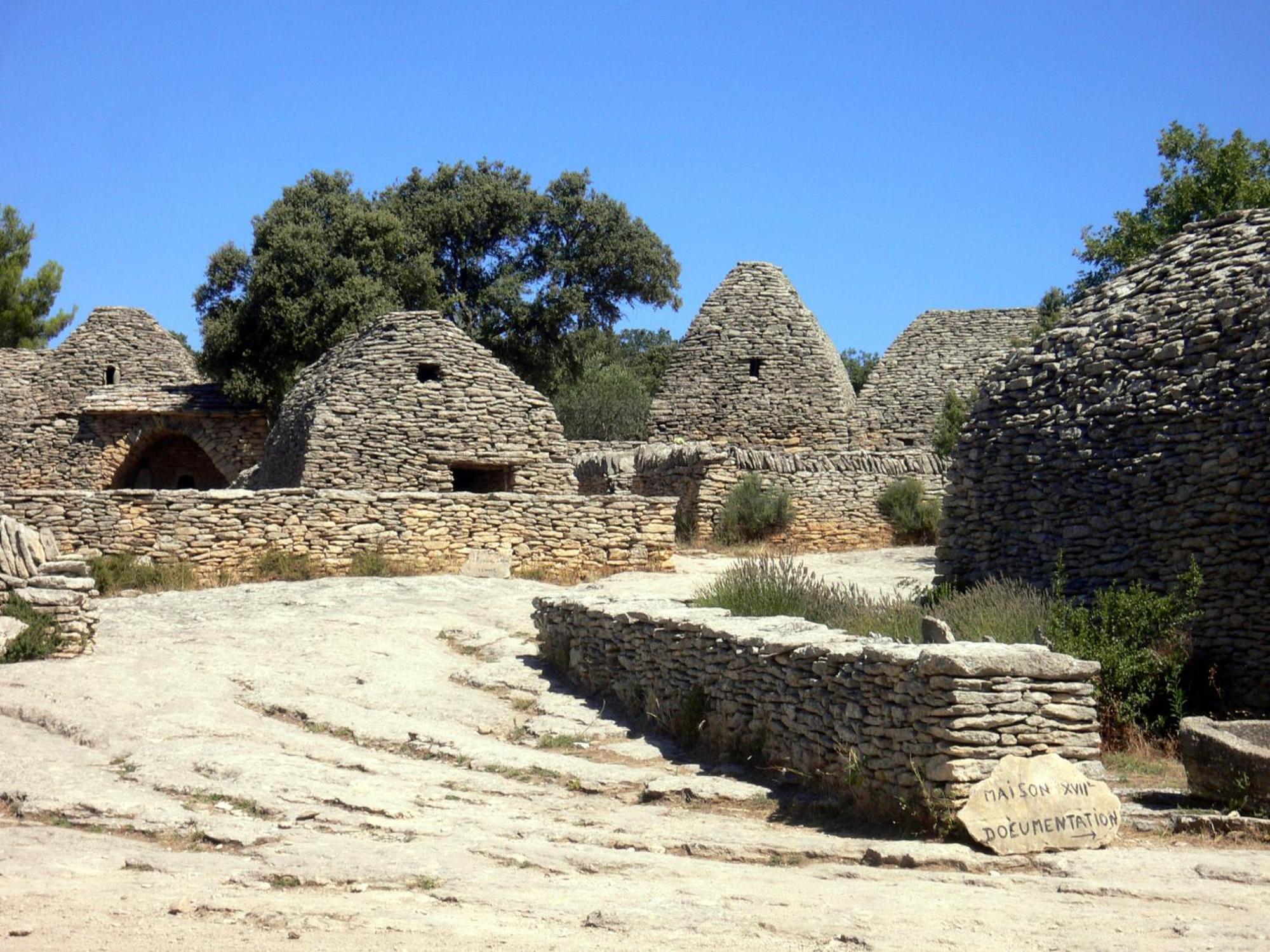 Les Terrasses - Gordes Guest House Exterior foto
